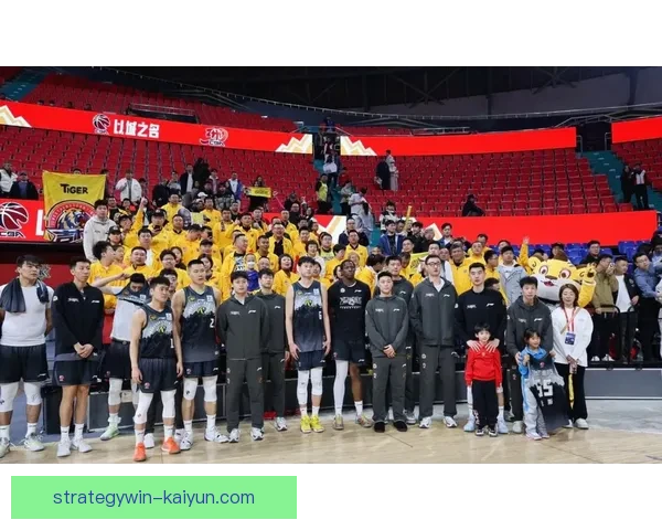 卡马文加闪耀表现助力球队获胜，状态回暖成为关键球员